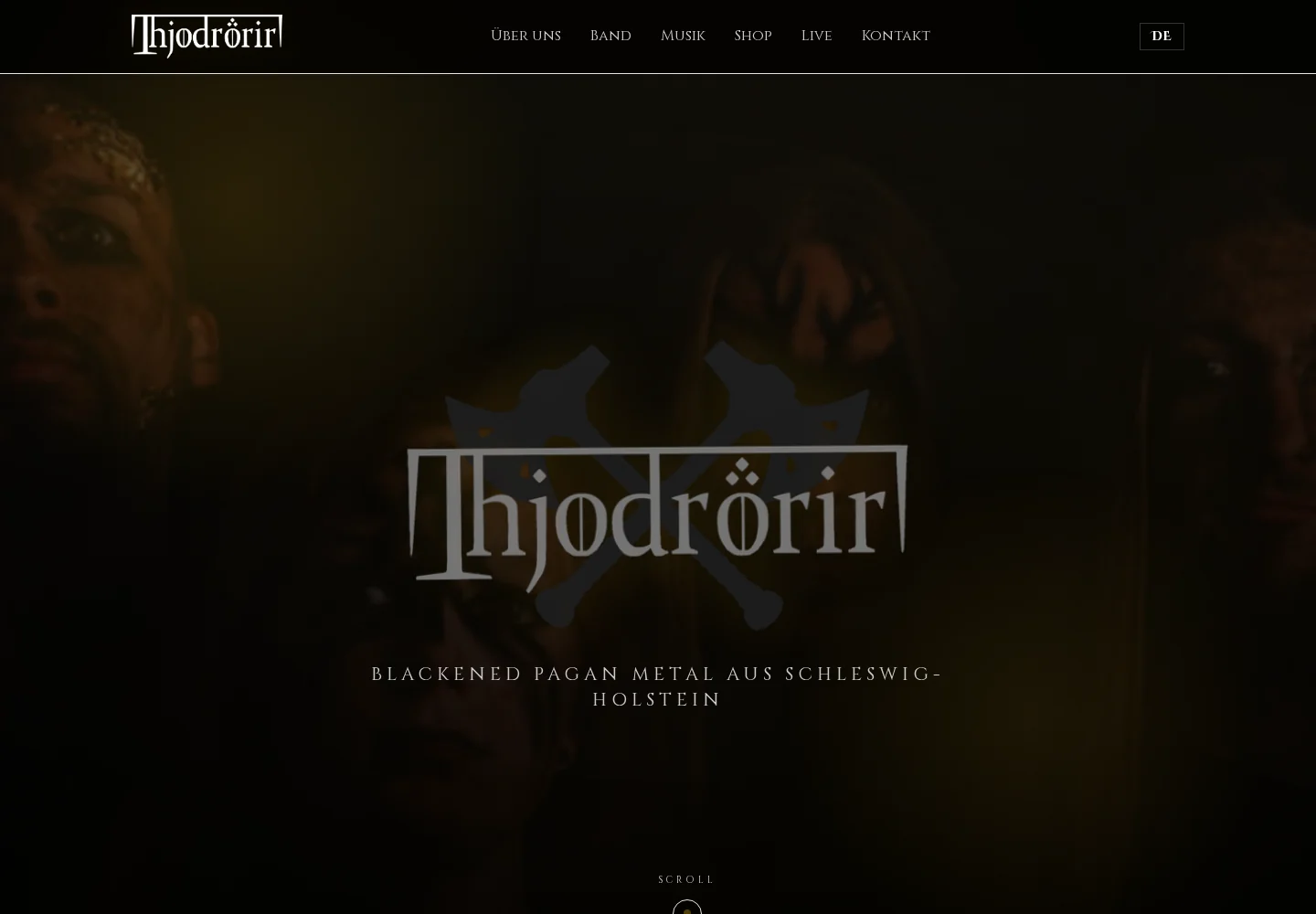 Aktuelle Bandwebsite von Thjodrörir mit Logo, dunkler Bildwelt und Navigation zu Band, Historie, Diskographie und Kontakt.